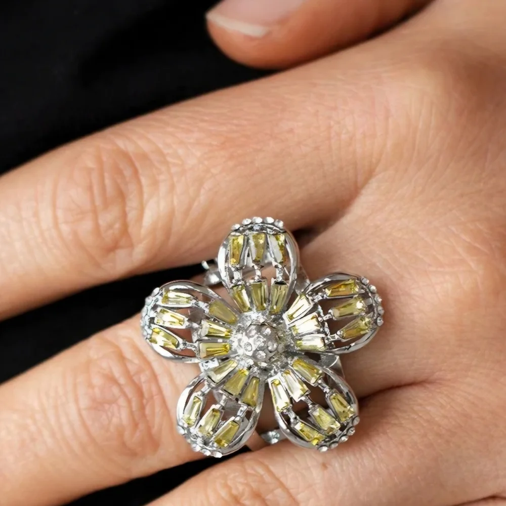 Large Cocktail Ring Canary Yellow Crystal & Silver Metal Flower Fashion Jewelry
